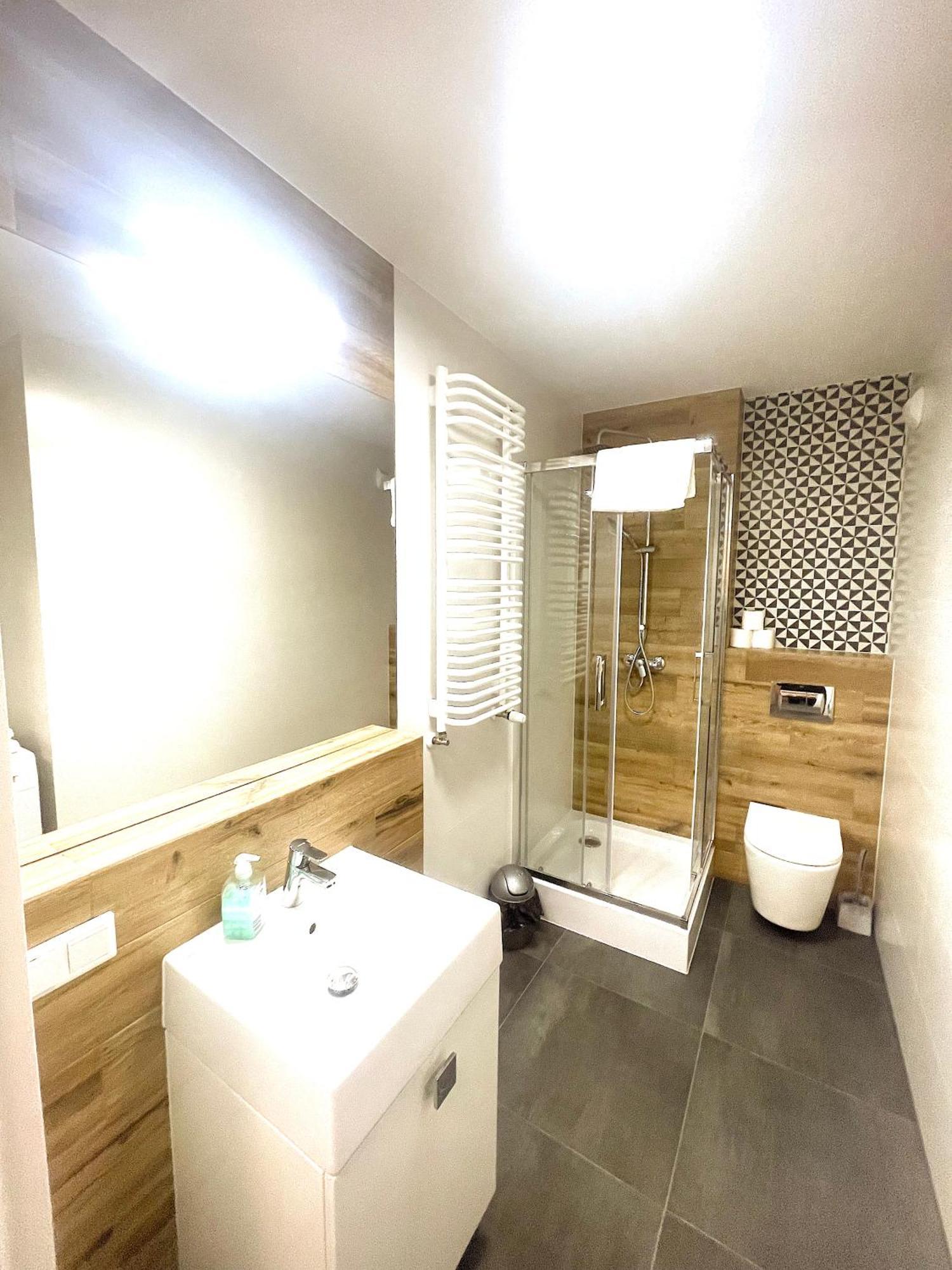 Apartment Premium Atal City Square-Free Parking Space In The Garage فروتسواف المظهر الخارجي الصورة